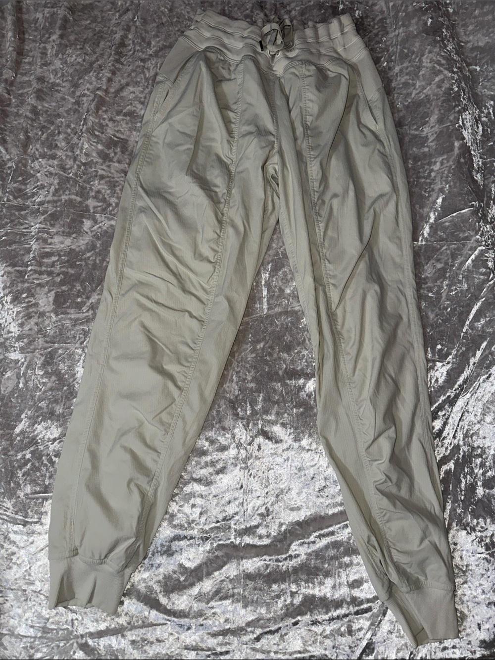 Lululemon lined dance studio joggers size 6